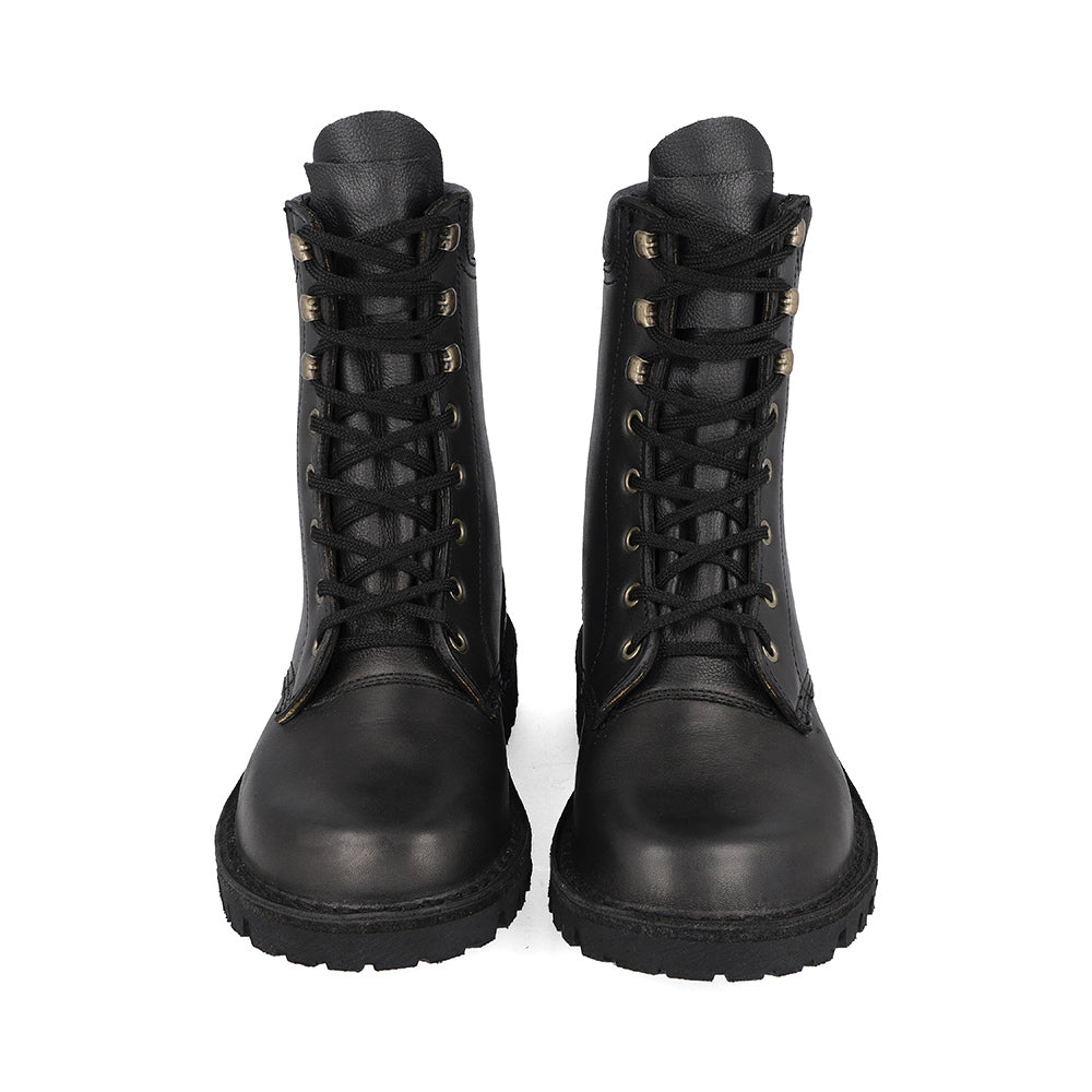 AR08 - Black Jim Green Footwear